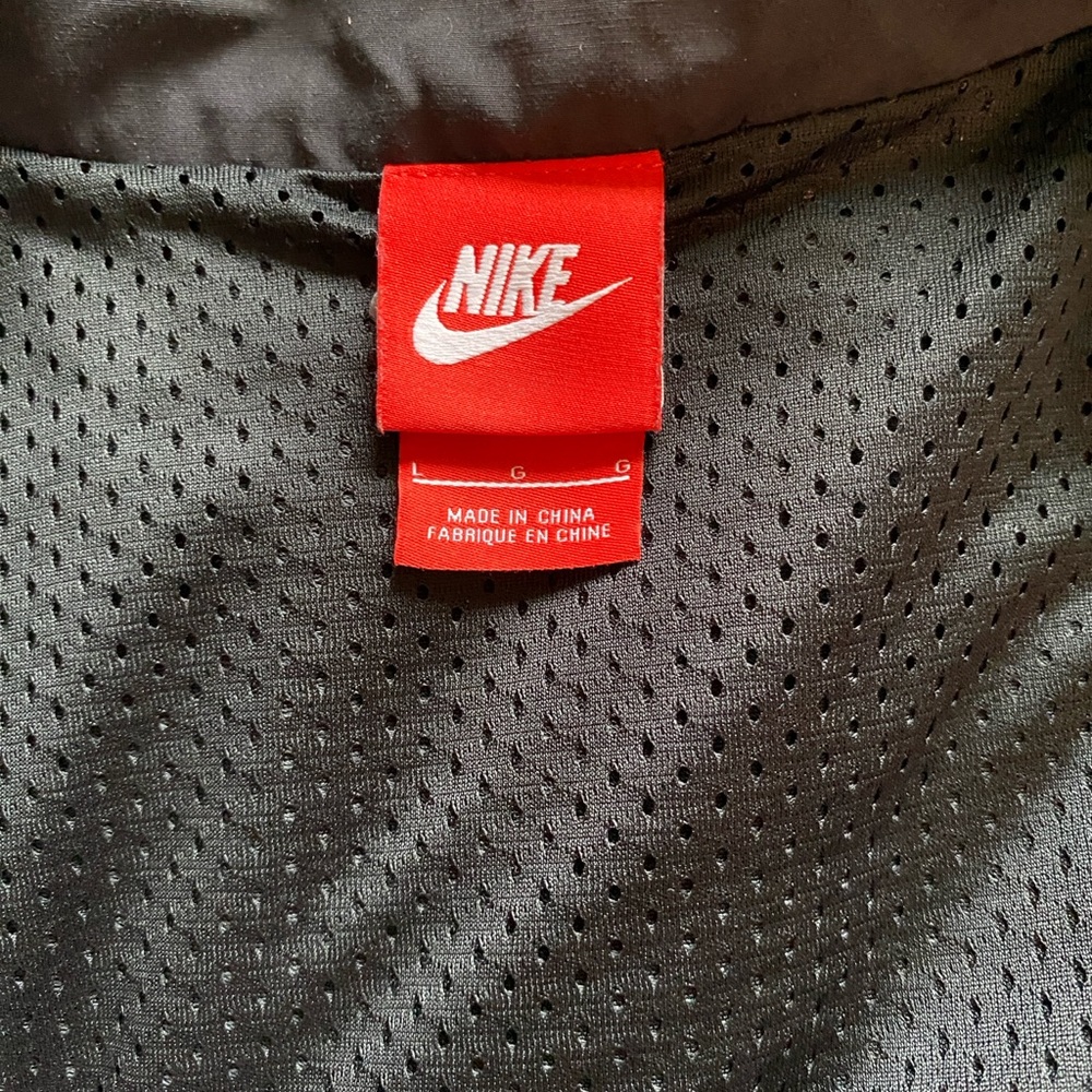 EUC Nike Sportswear Air Pivot V3 Black 1/2 Zip Pullover Basketball Jacket Mens L - Picture 5 of 10